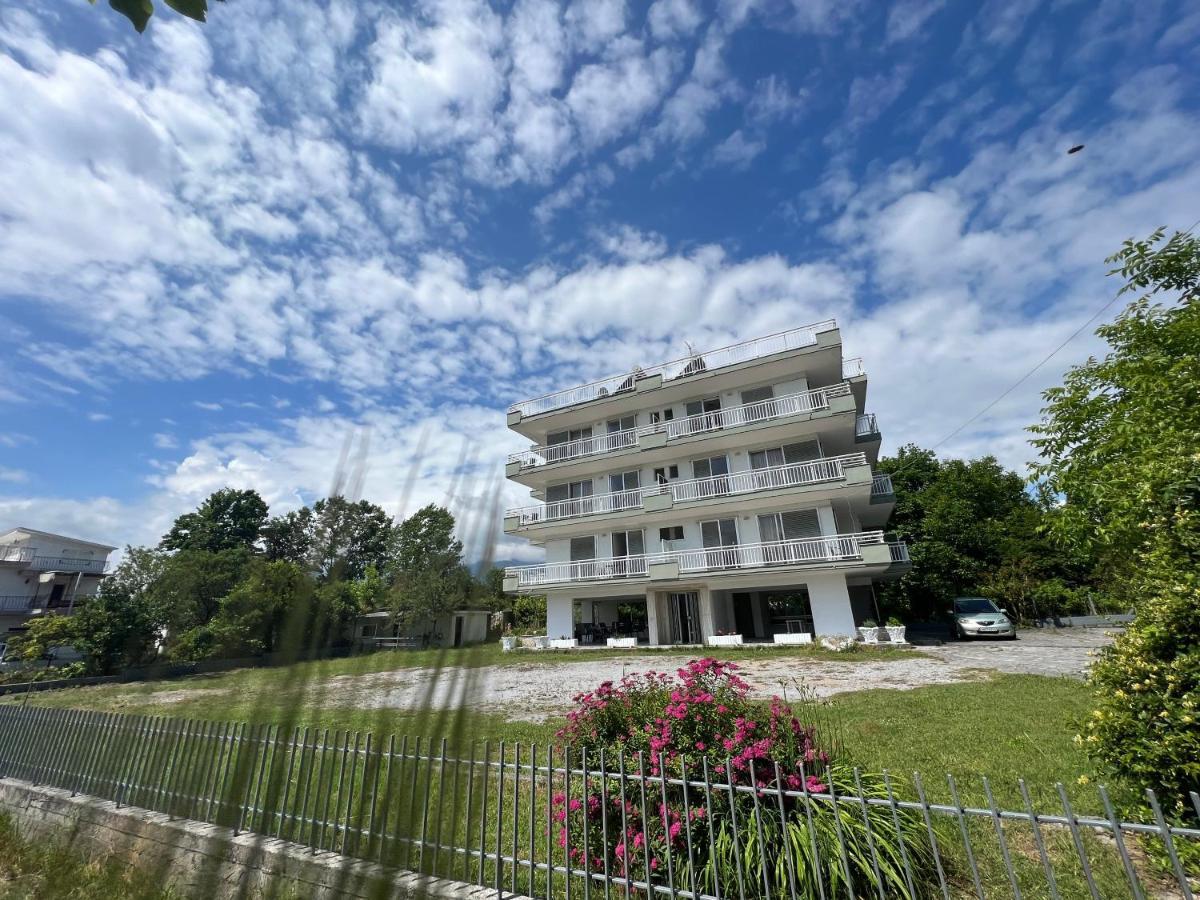 Prado Apartment Hotel Limin Litochorou Exterior photo