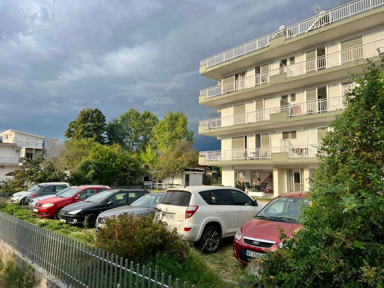 Prado Apartment Hotel Limin Litochorou Exterior photo
